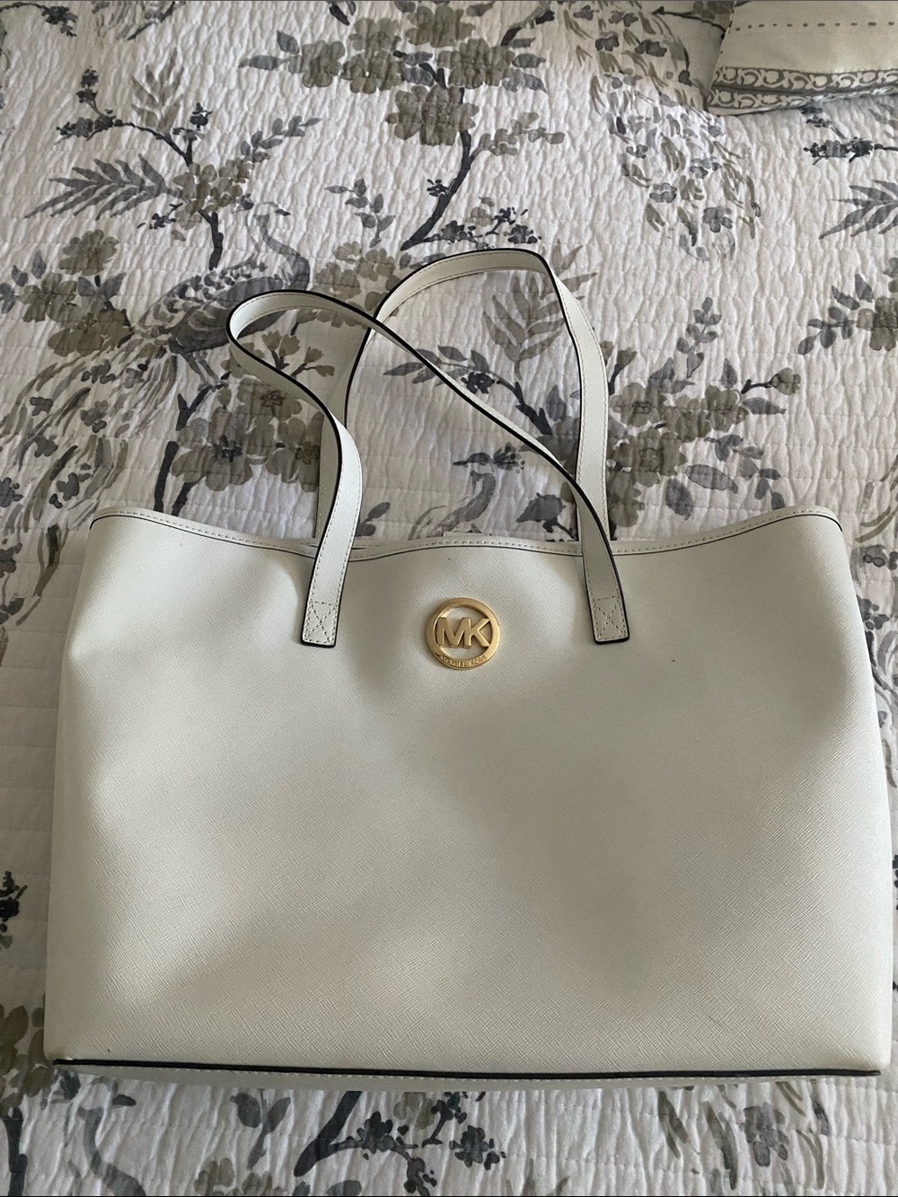 Michael Kors White Tote with Gold MK Emblem